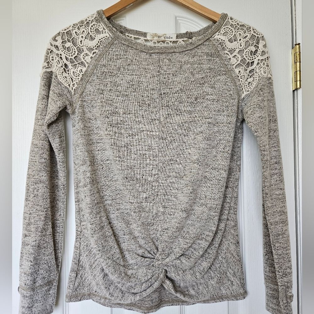 Rewind Ladies Top with lace